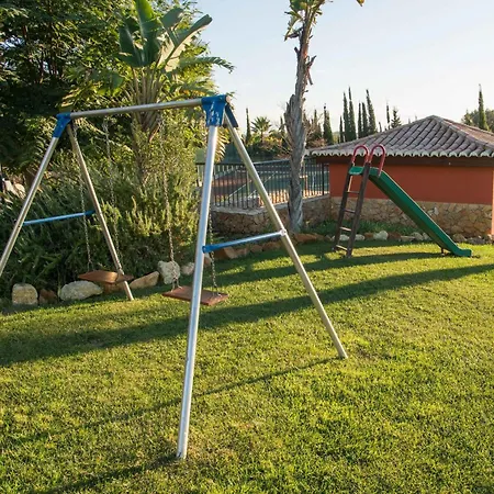 Elegant House With Pool By Homing 別荘 *