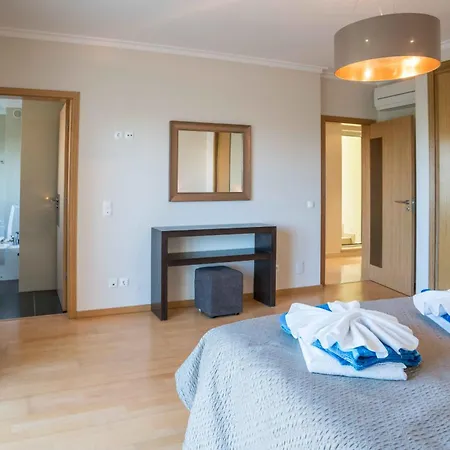 Elegant House With Pool By Homing Portimao